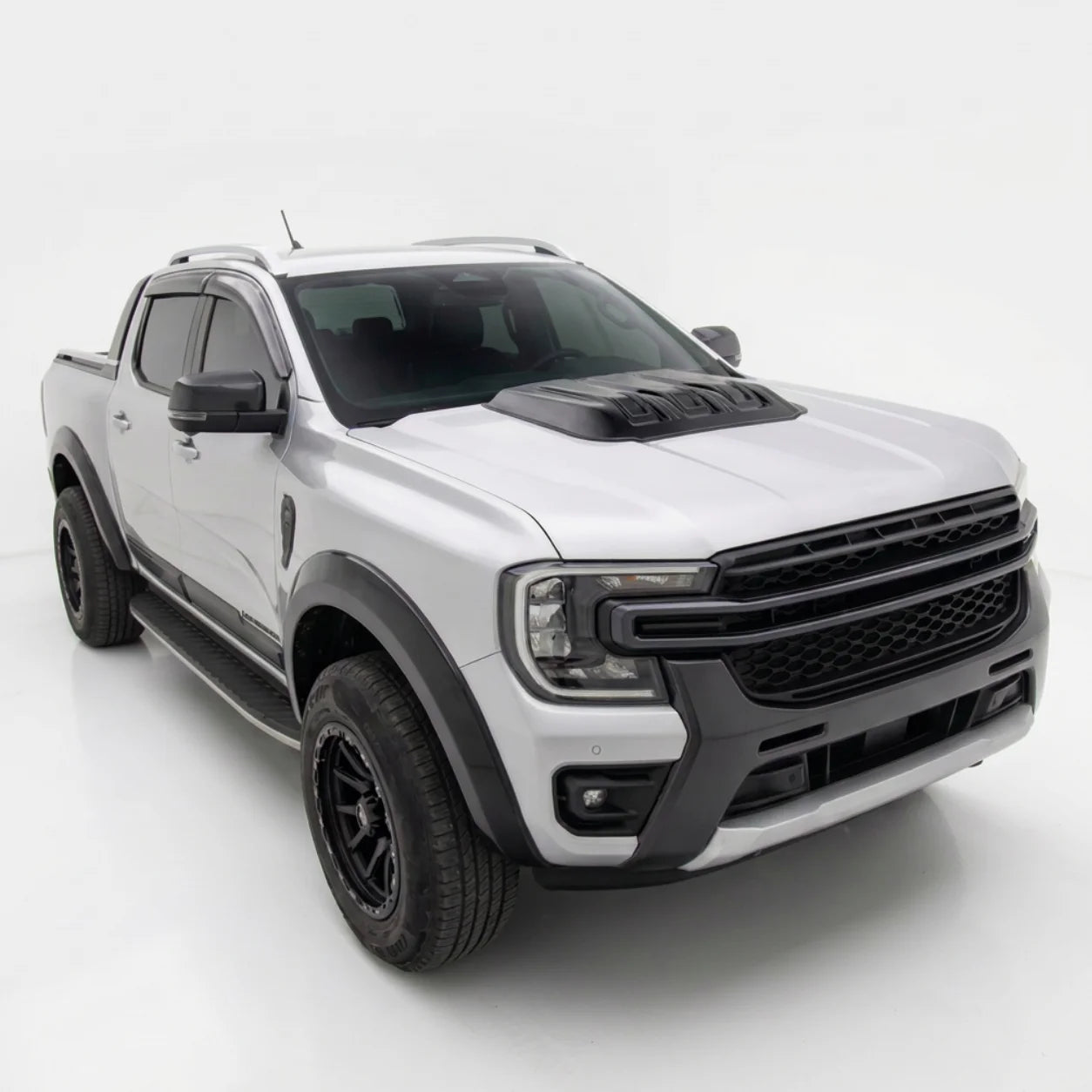 Ford Ranger T9 Bonnet Scoop — 2022+ Gloss Black
